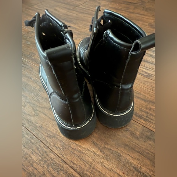 MADDEN GIRL Combat Boots ✨ - Picture 4 of 4